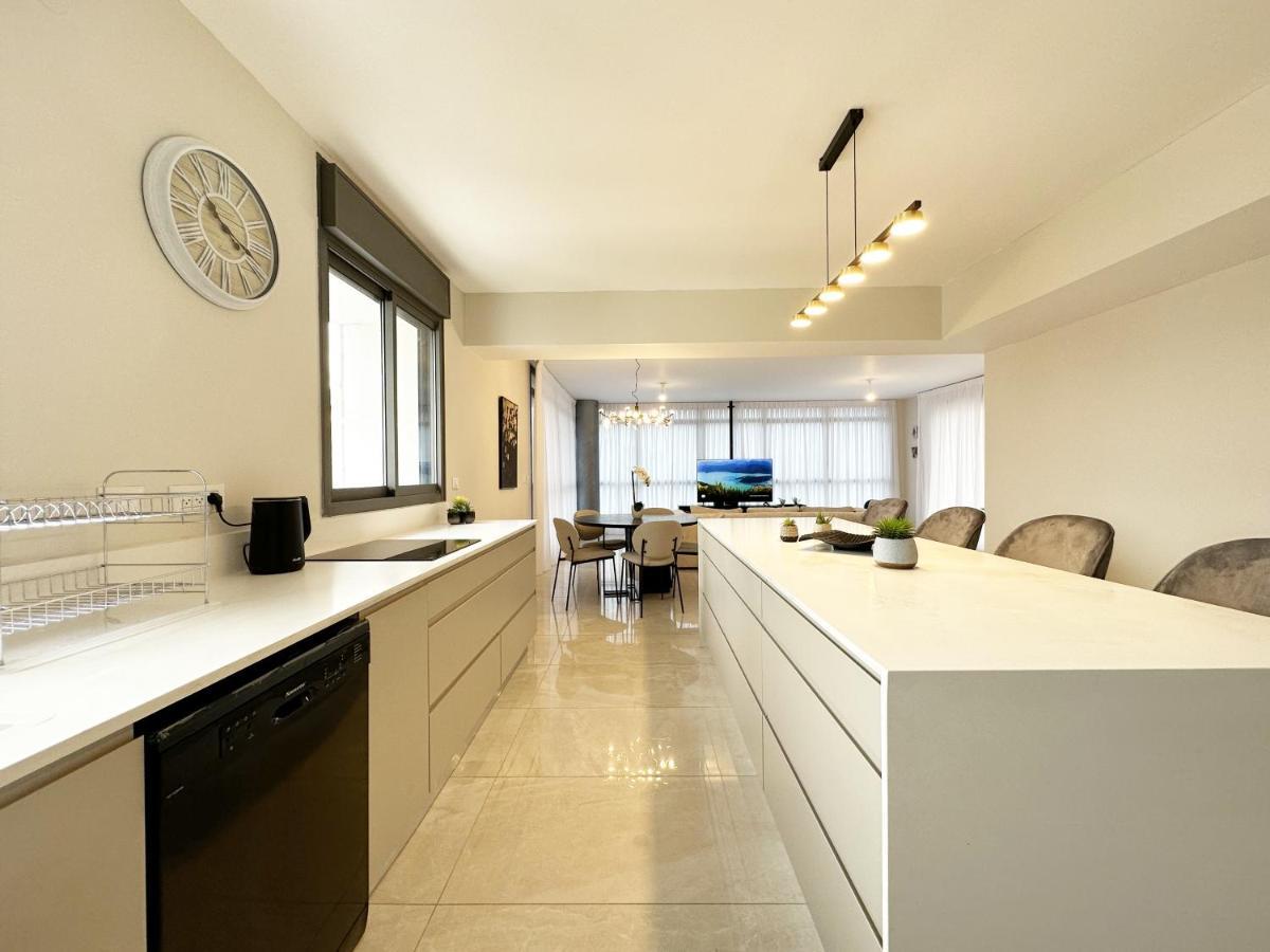 Mini Penthouse Near The Beach Netanya Eksteriør bilde